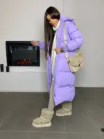 Пуховик жіночий бузковий довгий 120см