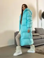 Пуховик жіночий блакитний довгий 120см