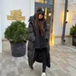 Пуховик жіночий чорний довгий 130см