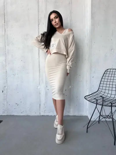 Костюм жіночий 2-в-1: кофта + сукня міді бежевий
