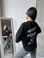 Футболка жіноча оверсайз чорна need money for mercedes