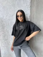 Футболка жіноча оверсайз чорна need money for mercedes