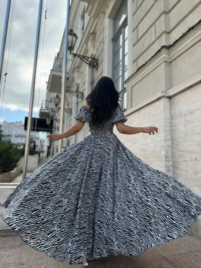 Сукня максі в підлогу з принтом зебра на чорному