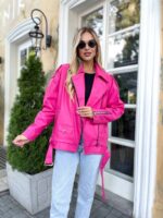 Куртка-косуха жіноча оверсайз яскраво-рожевого кольору