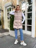 Жилетка жіноча бежева подовжена