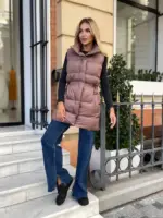 Жилетка жіноча коричнева подовжена