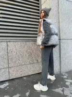 Жилетка жіноча сіра коротка