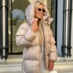 Пуховик жіночий бежевий оверсайз 75см