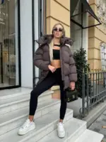 Пуховик жіночий коричневий оверсайз 75см