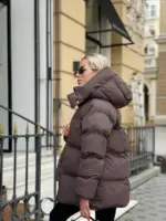 Пуховик жіночий коричневий оверсайз 75см