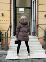 Пуховик жіночий коричневий оверсайз 75см