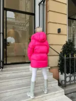 Пуховик жіночий яскраво-рожевий оверсайз 75см довжина