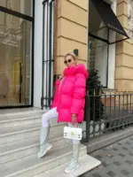 Пуховик жіночий яскраво-рожевий оверсайз 75см довжина