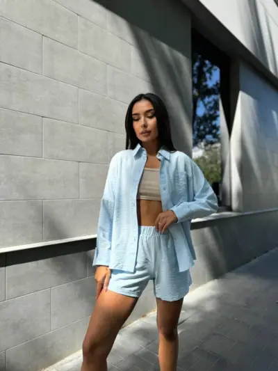 Костюм жіночий рубашка з шортами блакитний