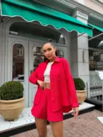 Костюм жіночий рубашка з шортами червоний
