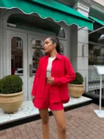 Костюм жіночий рубашка з шортами червоний