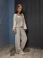 Велюровий костюм жіночий бежевий