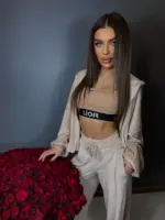 Велюровий костюм жіночий бежевий