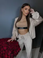 Велюровий костюм жіночий бежевий