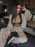 Велюровий костюм жіночий бежевий