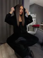 Велюровий костюм жіночий чорний
