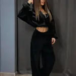 Велюровий костюм жіночий чорний