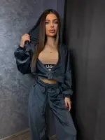 Велюровий костюм жіночий графіт