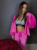 Велюровий костюм жіночий яскраво-рожевий