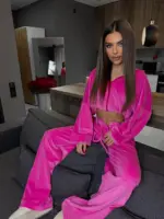 Велюровий костюм жіночий яскраво-рожевий