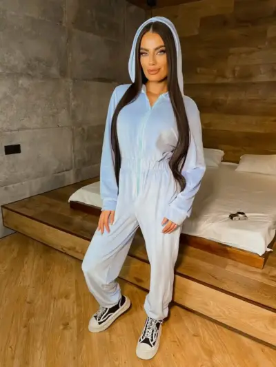 Велюровий комбінезон жіночий блакитний