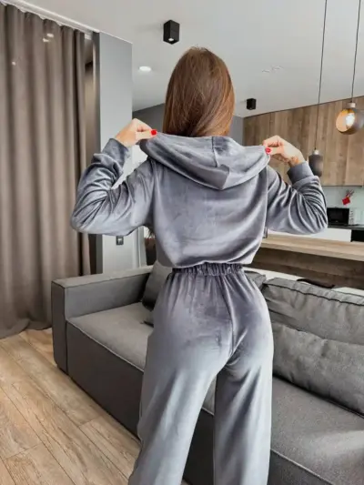 Велюровий комбінезон жіночий графітовий