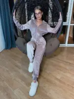 Велюровий комбінезон жіночий мокко