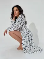 Сукня міді з довгим рукавом біла в квітку