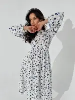 Сукня міді з довгим рукавом біла в квітку