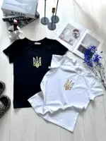 Футболка класична з принтом тризуб