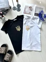 Футболка класична з принтом тризуб