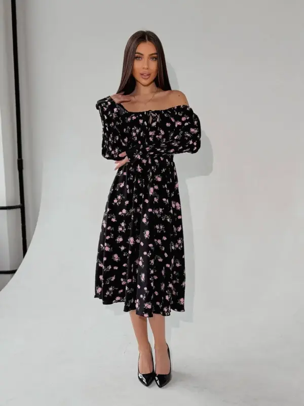 m525-2-pink-flowers-on-black (6) Cукня міді з принтом рожева квітка на чорному