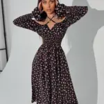 Cукня міді з принтом червона квітка на чорному