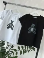 Футболка класична жіноча з принтом don't hug me