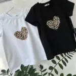 Футболка класична жіноча з принтом леопардове сердце