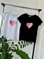 Футболка класична жіноча з принтом Сердце рожеве