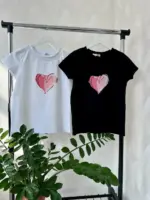 Футболка класична жіноча з принтом Сердце рожеве