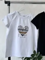 Футболка класична жіноча з принтом love is wild - Зображення 2