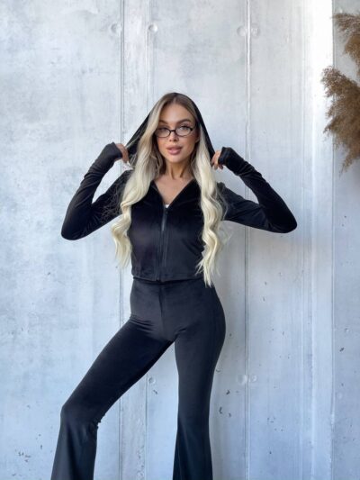 Костюм велюровий жіночий чорного кольору М530