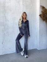 костюм велюровий жіночий графітового кольору М530