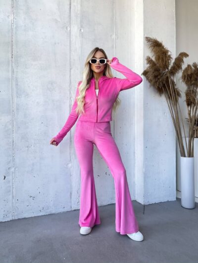 Костюм велюровий жіночий малинового кольору М530