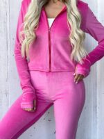 Костюм велюровий жіночий малинового кольору М530