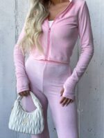 Костюм велюровий жіночий рожевогокольору М530