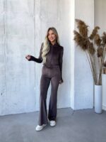 Костюм велюровий жіночий шоколадного кольору М530