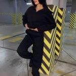 Костюм жіночий кофта з штанами турецька тринитка на флісі чорного кольору